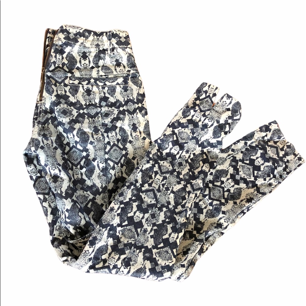 FC Skinny Butt zipper Blue on Blue stamped jean 4